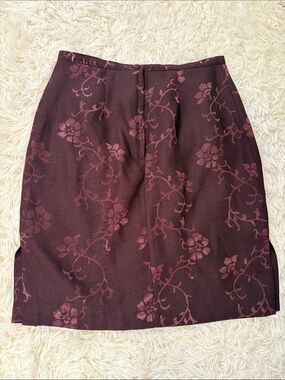 Floral Jacquard Pencil Skirt in Deep Wine